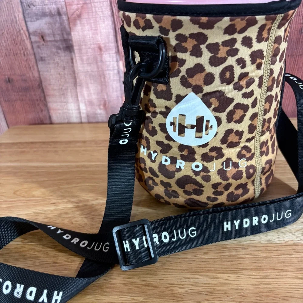 HydroJug‎ Leopard Print And Pink Water Bottle